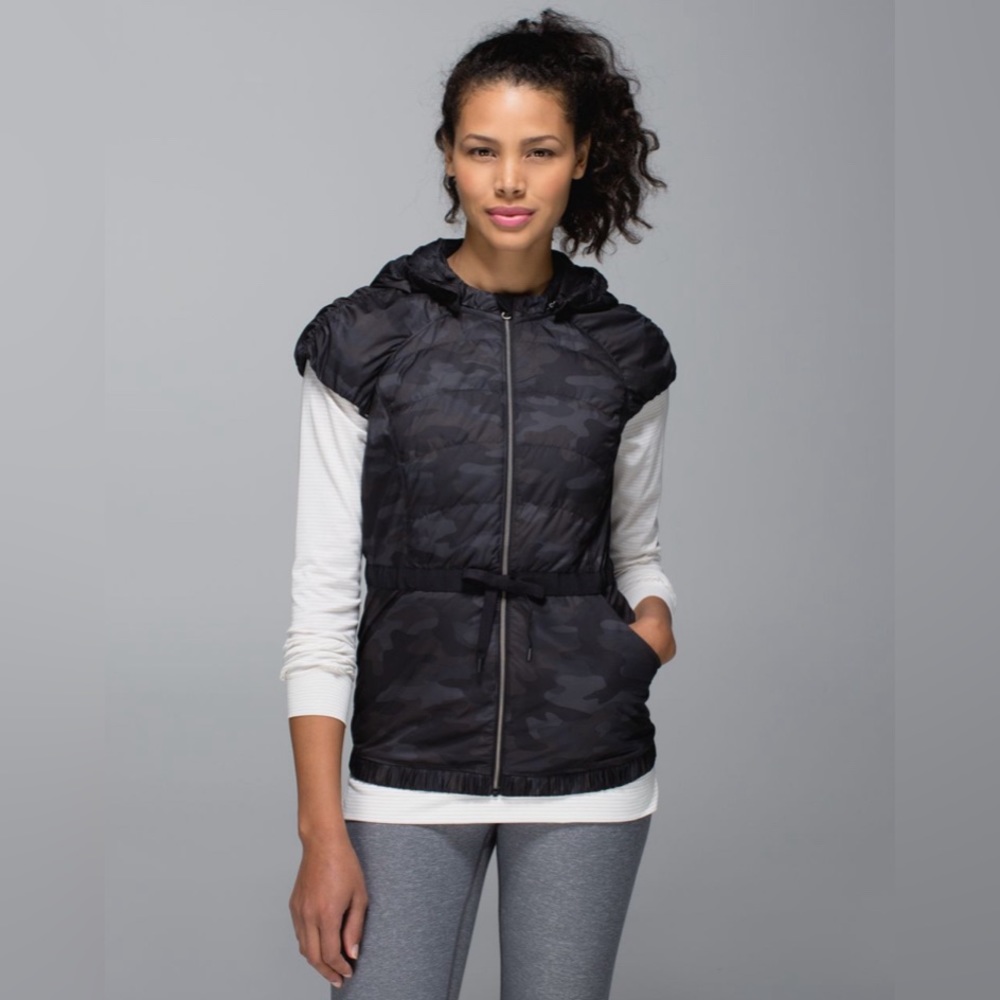 Lululemon Spring Fling Puffy Vest - Lotus Camo NWOT